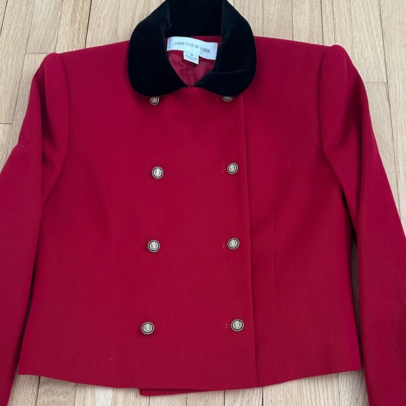 Vintage 80s 90s Jones New York red wool cropped blazer with velvet collar size 4 - Picture 3 of 11